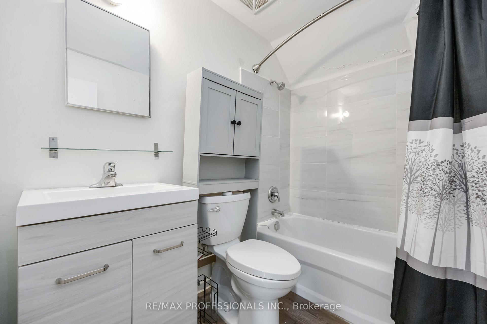 Photo 22 of 220 Main Street, Toronto, East End-Danforth — HOMEH