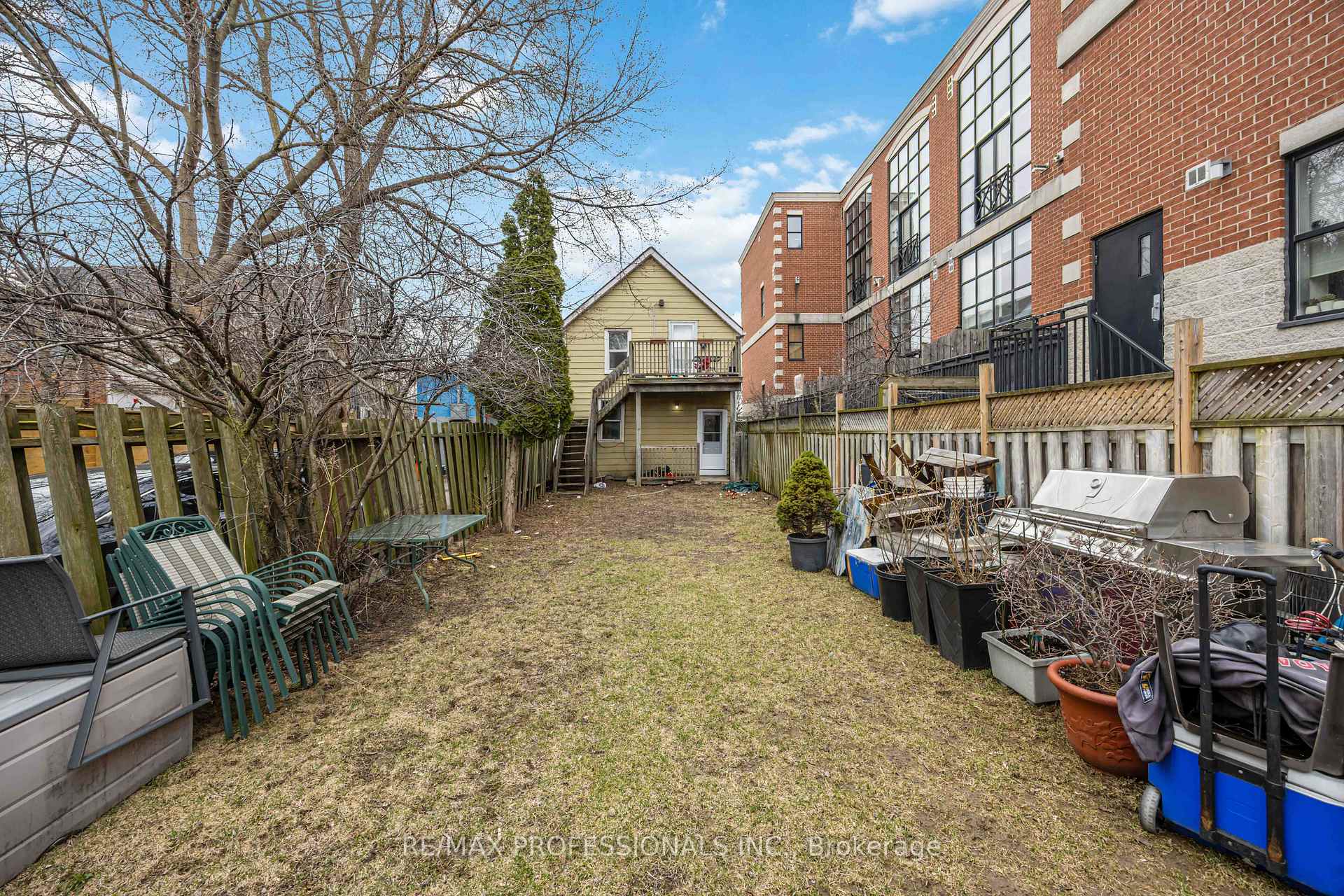 Photo 25 of 220 Main Street, Toronto, East End-Danforth — HOMEH