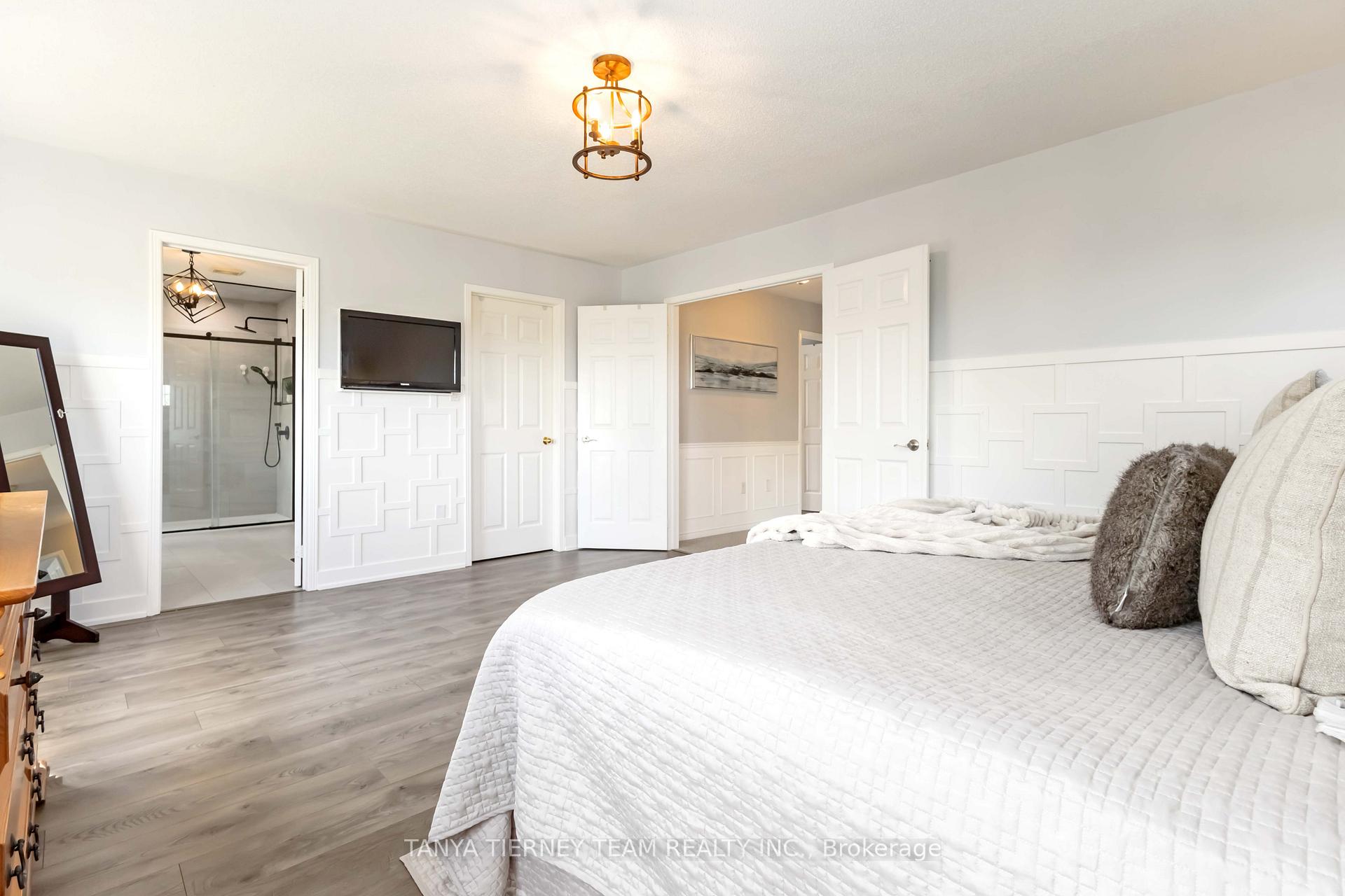 Photo 18 of 43 Robert Attersley Drive, Whitby, Taunton North — HOMEH