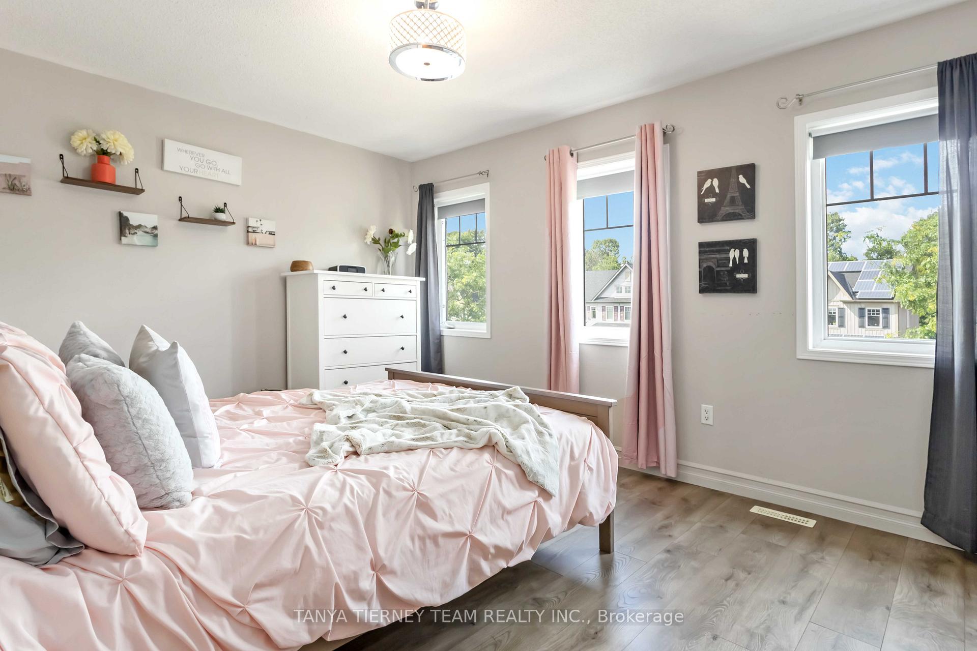 Photo 32 of 43 Robert Attersley Drive, Whitby, Taunton North — HOMEH