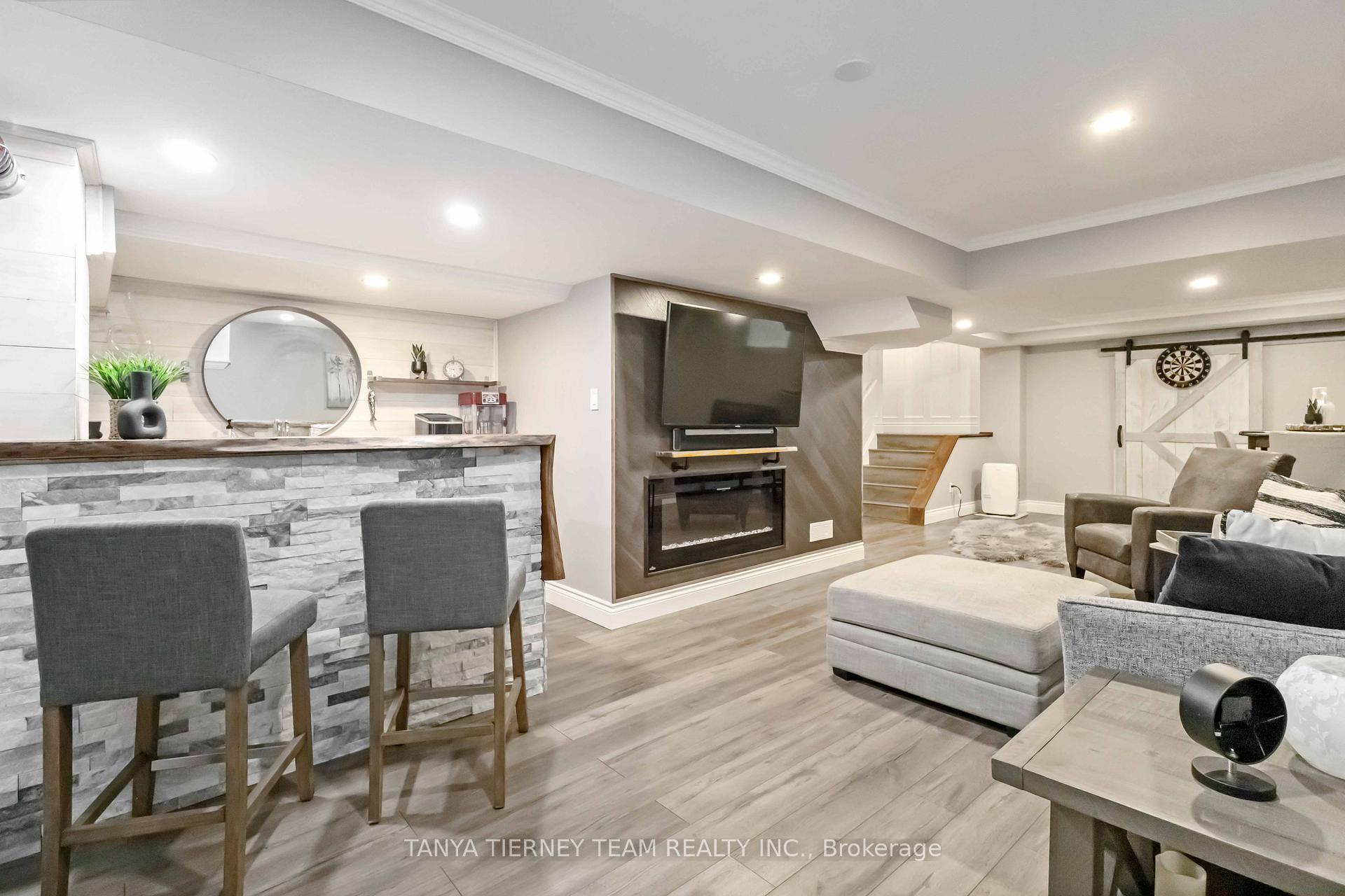 Photo 33 of 43 Robert Attersley Drive, Whitby, Taunton North — HOMEH