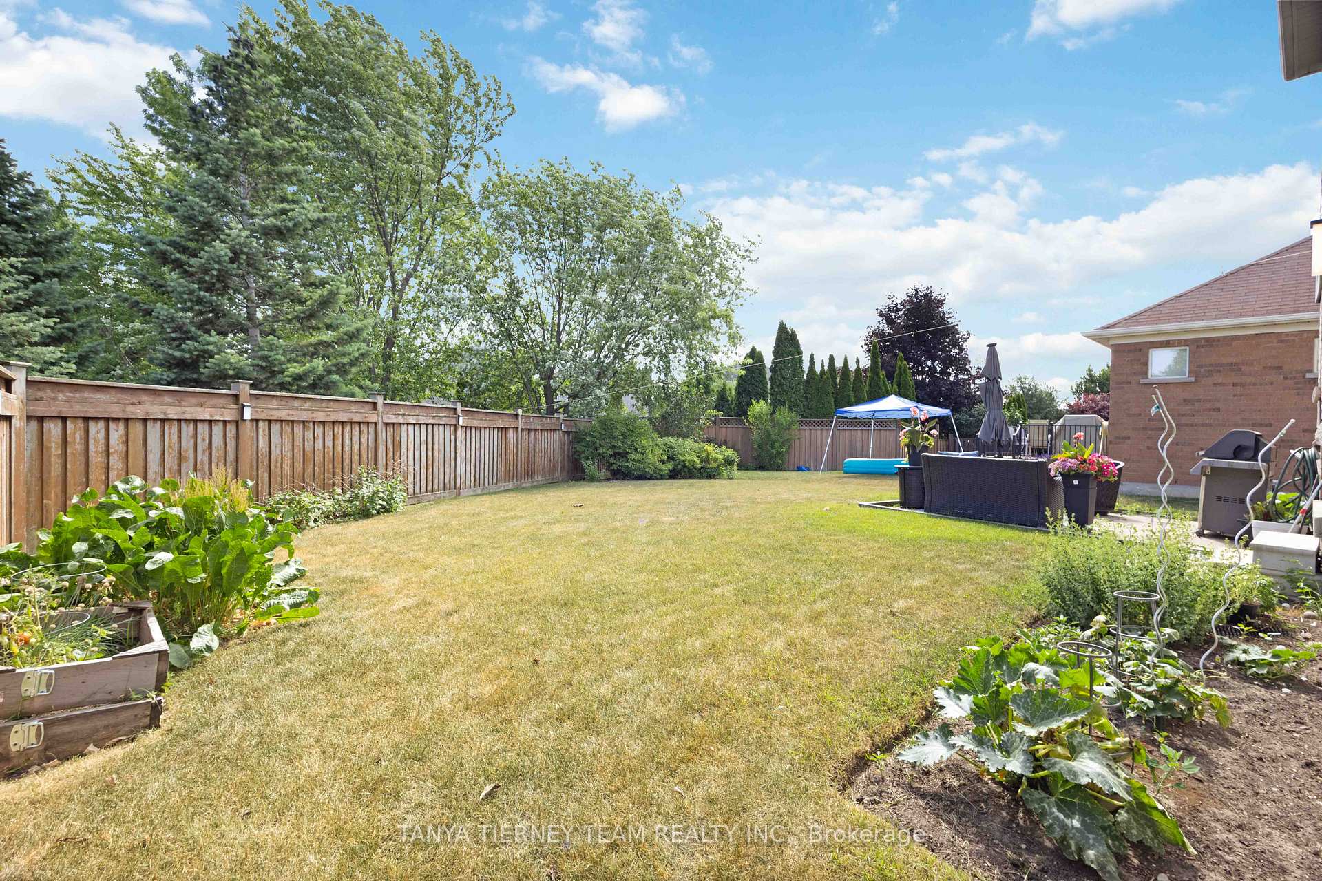 Photo 47 of 43 Robert Attersley Drive, Whitby, Taunton North — HOMEH