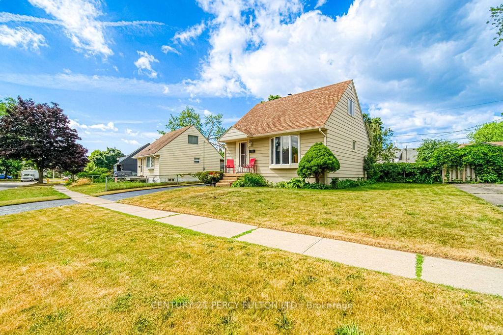Photo 10 of 106 Admiral Road, Ajax, South East — HOMEH