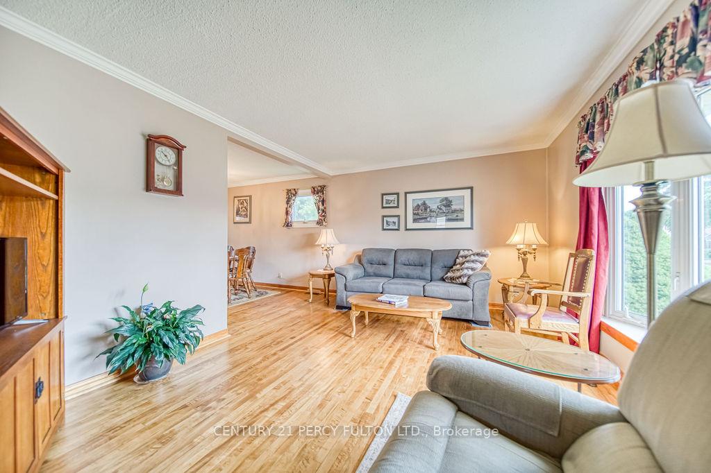 Photo 8 of 106 Admiral Road, Ajax, South East — HOMEH