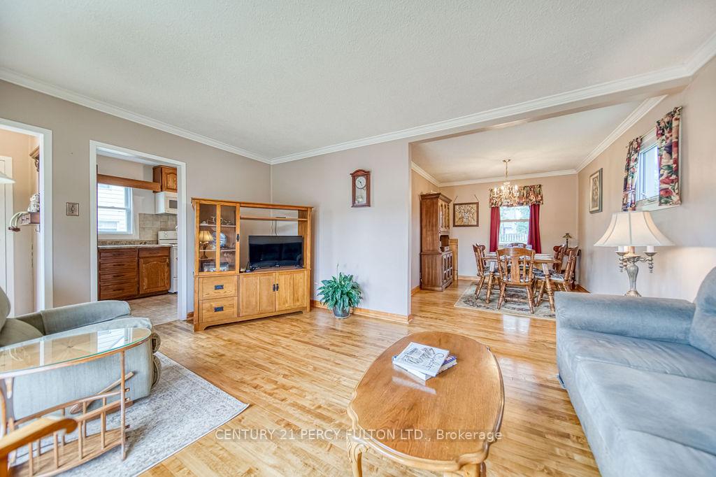 Photo 16 of 106 Admiral Road, Ajax, South East — HOMEH