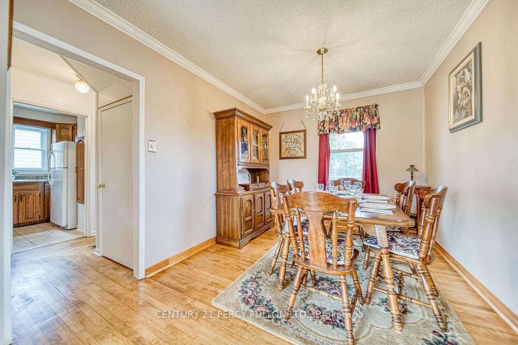 Photo 7 of 106 Admiral Road, Ajax, South East — HOMEH