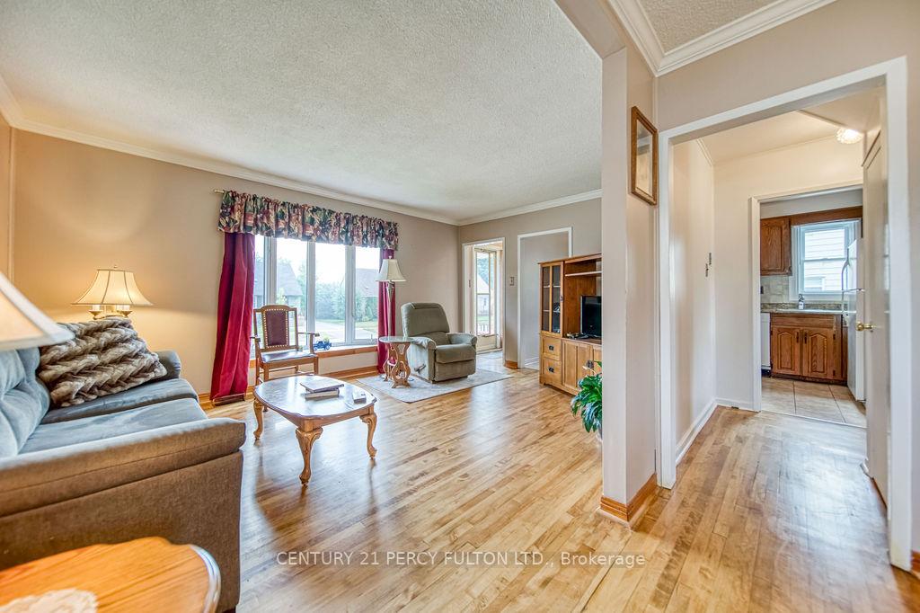 Photo 19 of 106 Admiral Road, Ajax, South East — HOMEH