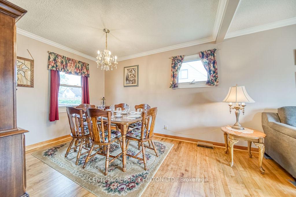 Photo 14 of 106 Admiral Road, Ajax, South East — HOMEH