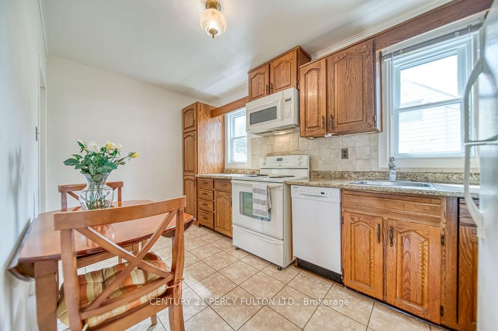 Photo 25 of 106 Admiral Road, Ajax, South East — HOMEH