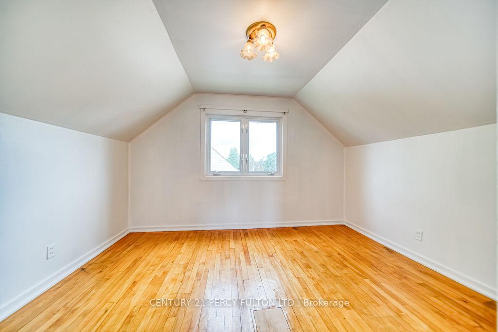 Photo 18 of 106 Admiral Road, Ajax, South East — HOMEH