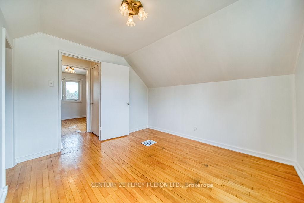 Photo 27 of 106 Admiral Road, Ajax, South East — HOMEH