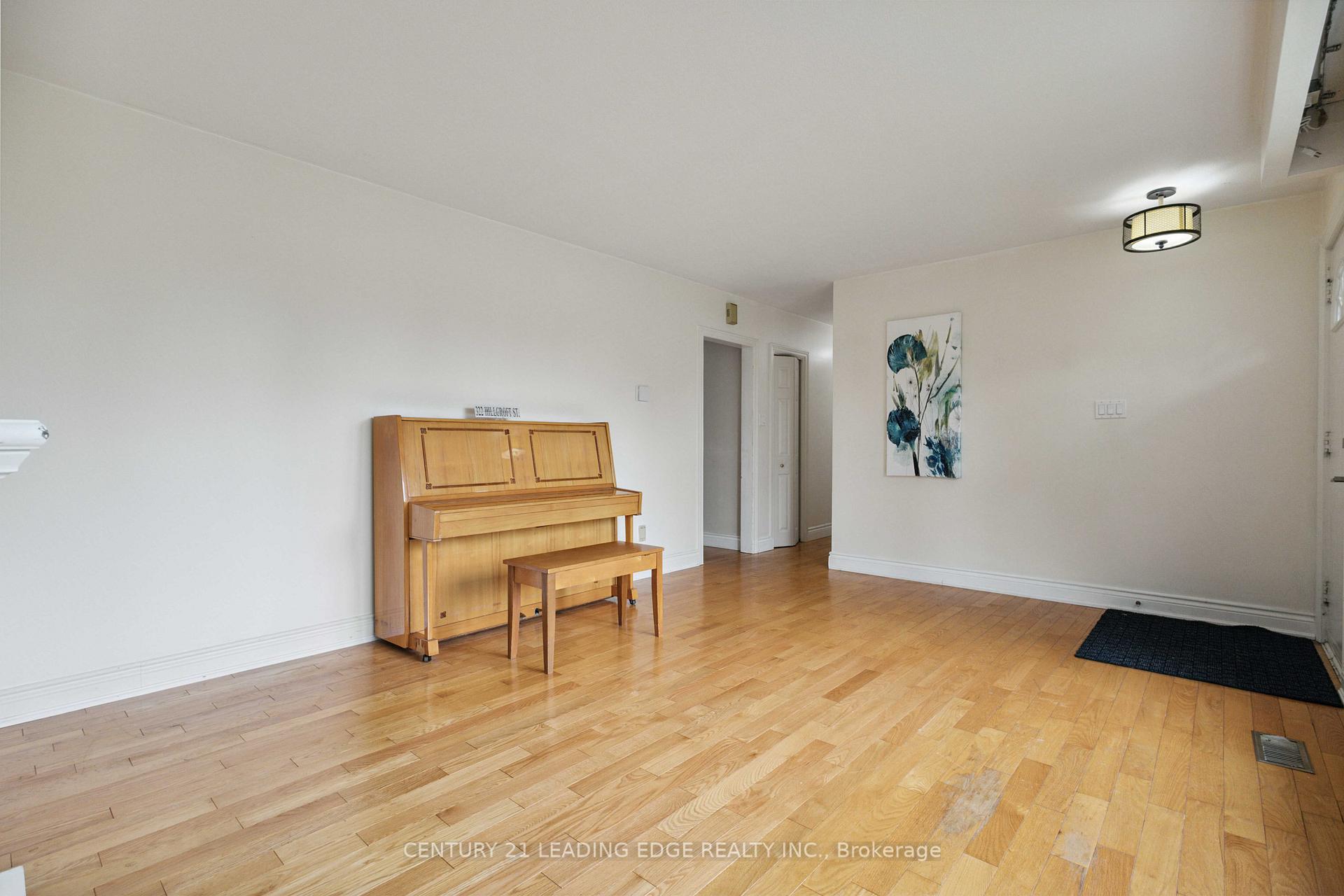Photo 10 of 322 Hillcroft Street, Oshawa, O'Neill — HOMEH