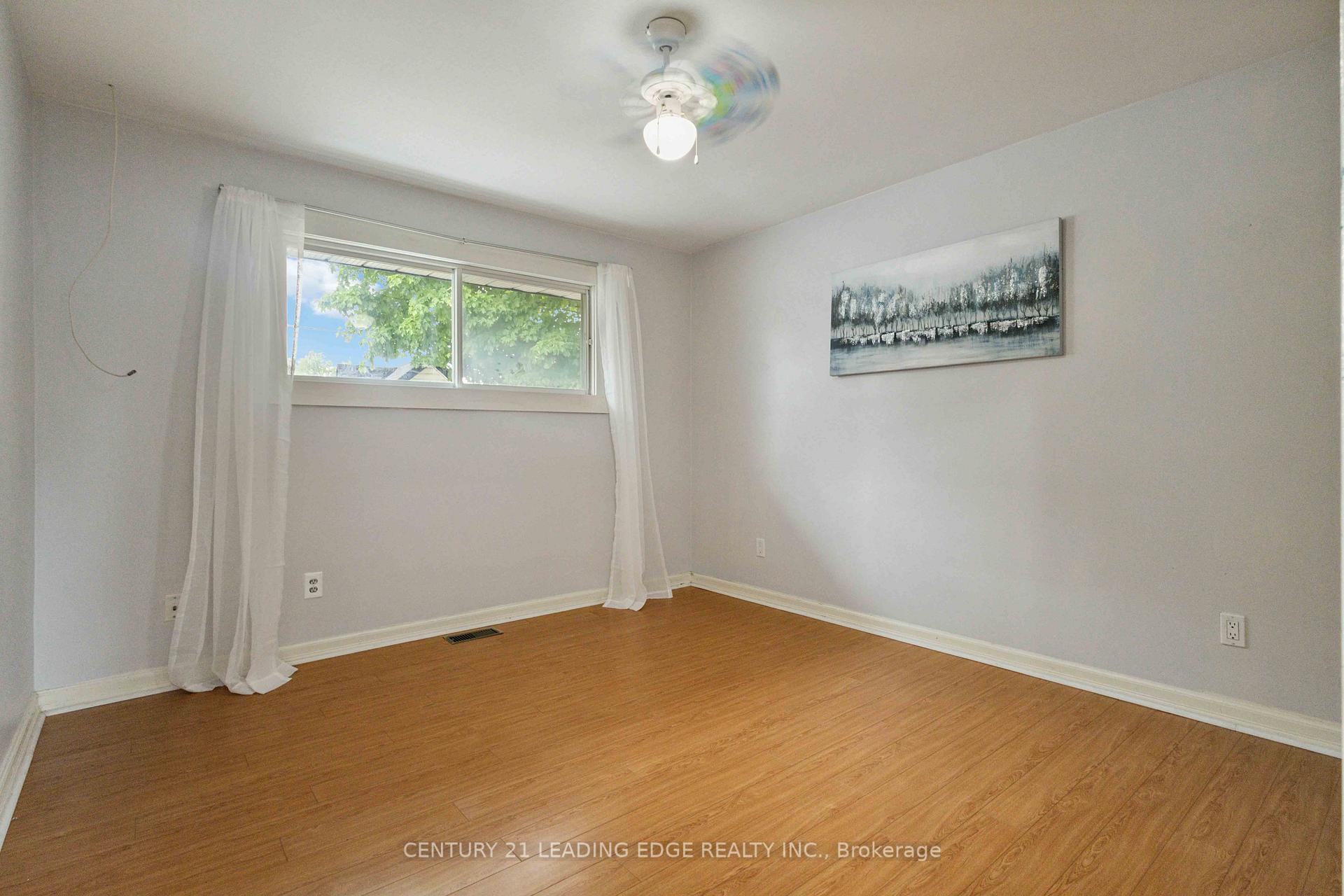 Photo 18 of 322 Hillcroft Street, Oshawa, O'Neill — HOMEH