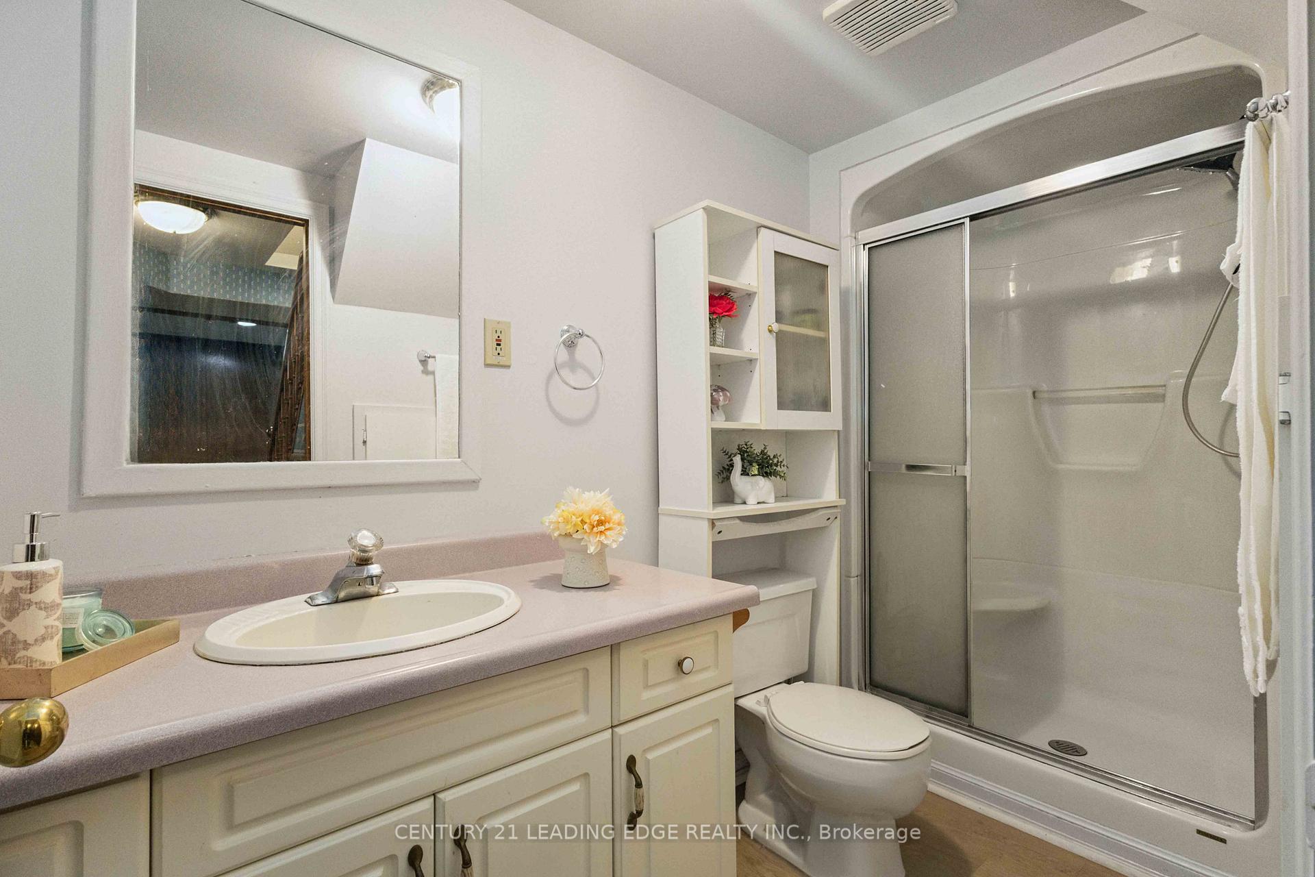 Photo 34 of 322 Hillcroft Street, Oshawa, O'Neill — HOMEH
