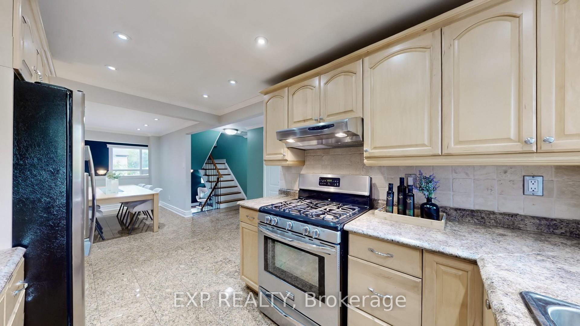Photo 5 of 1258 Canborough Crescent, Pickering, Liverpool — HOMEH