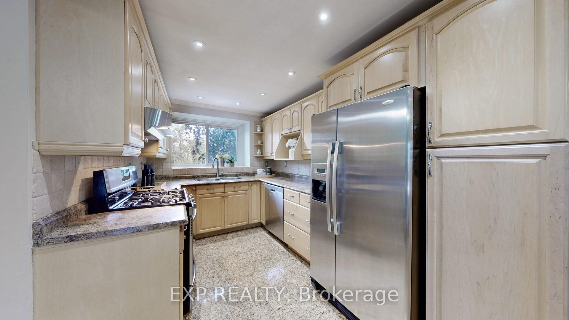 Photo 24 of 1258 Canborough Crescent, Pickering, Liverpool — HOMEH