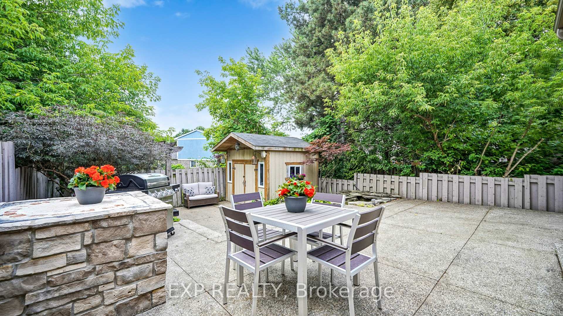 Photo 33 of 1258 Canborough Crescent, Pickering, Liverpool — HOMEH