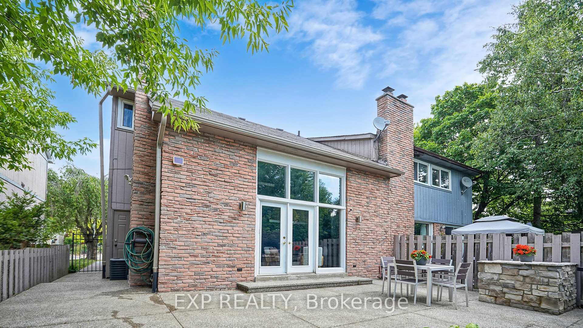 Photo 27 of 1258 Canborough Crescent, Pickering, Liverpool — HOMEH