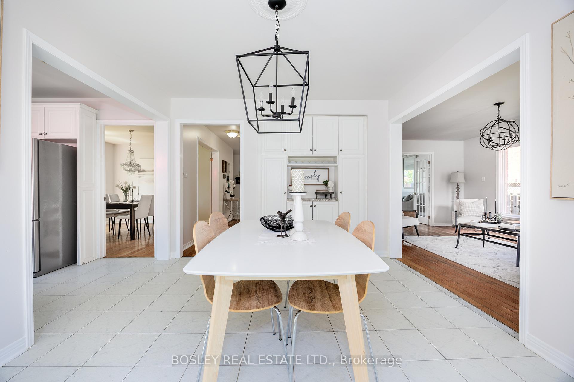 Photo 2 of 26 Corner Stone Crescent, Whitby, Rolling Acres — HOMEH