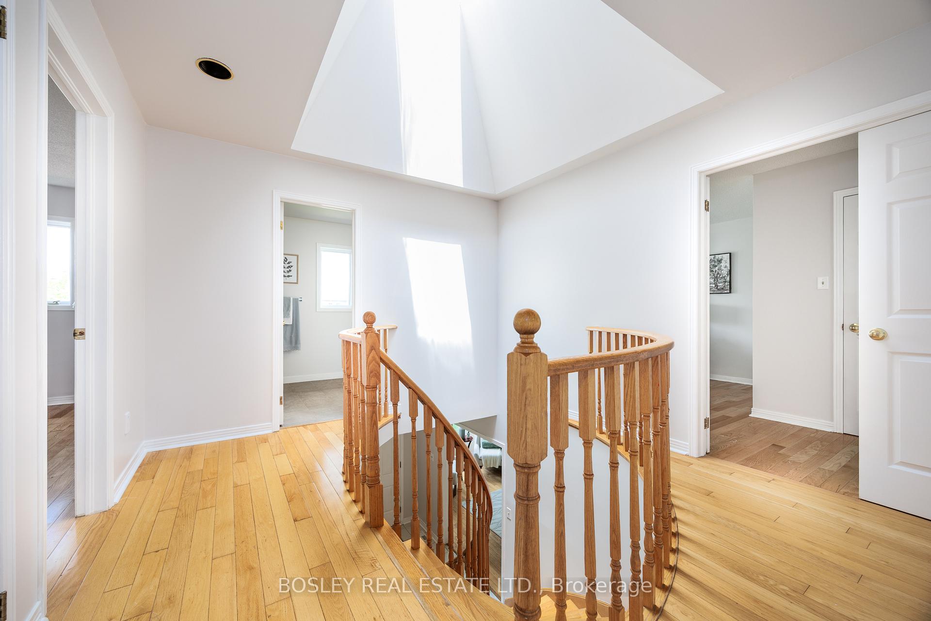 Photo 13 of 26 Corner Stone Crescent, Whitby, Rolling Acres — HOMEH