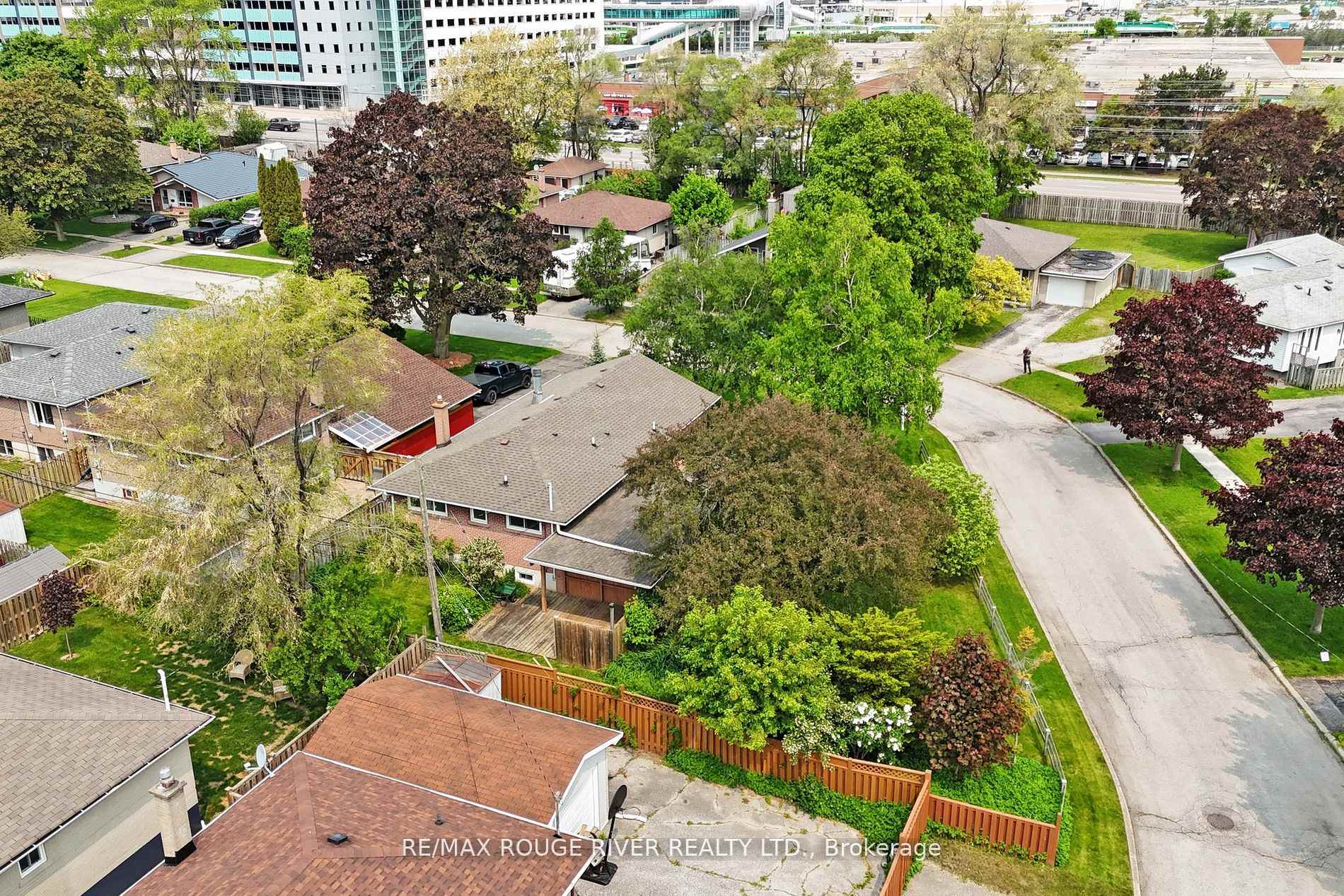Photo 38 of 1373 Poprad Avenue, Pickering, Bay Ridges — HOMEH