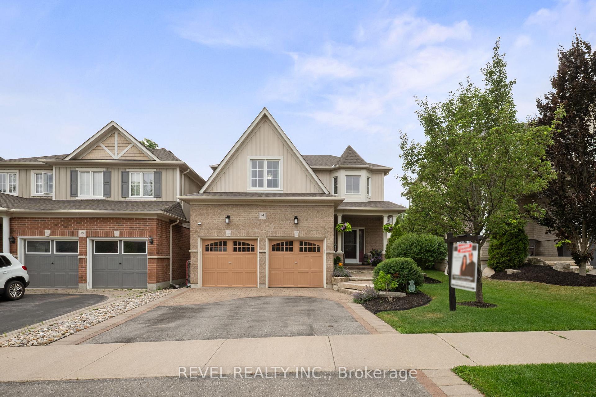 Photo 3 of 14 Kaukonen Court, Clarington, Bowmanville — HOMEH