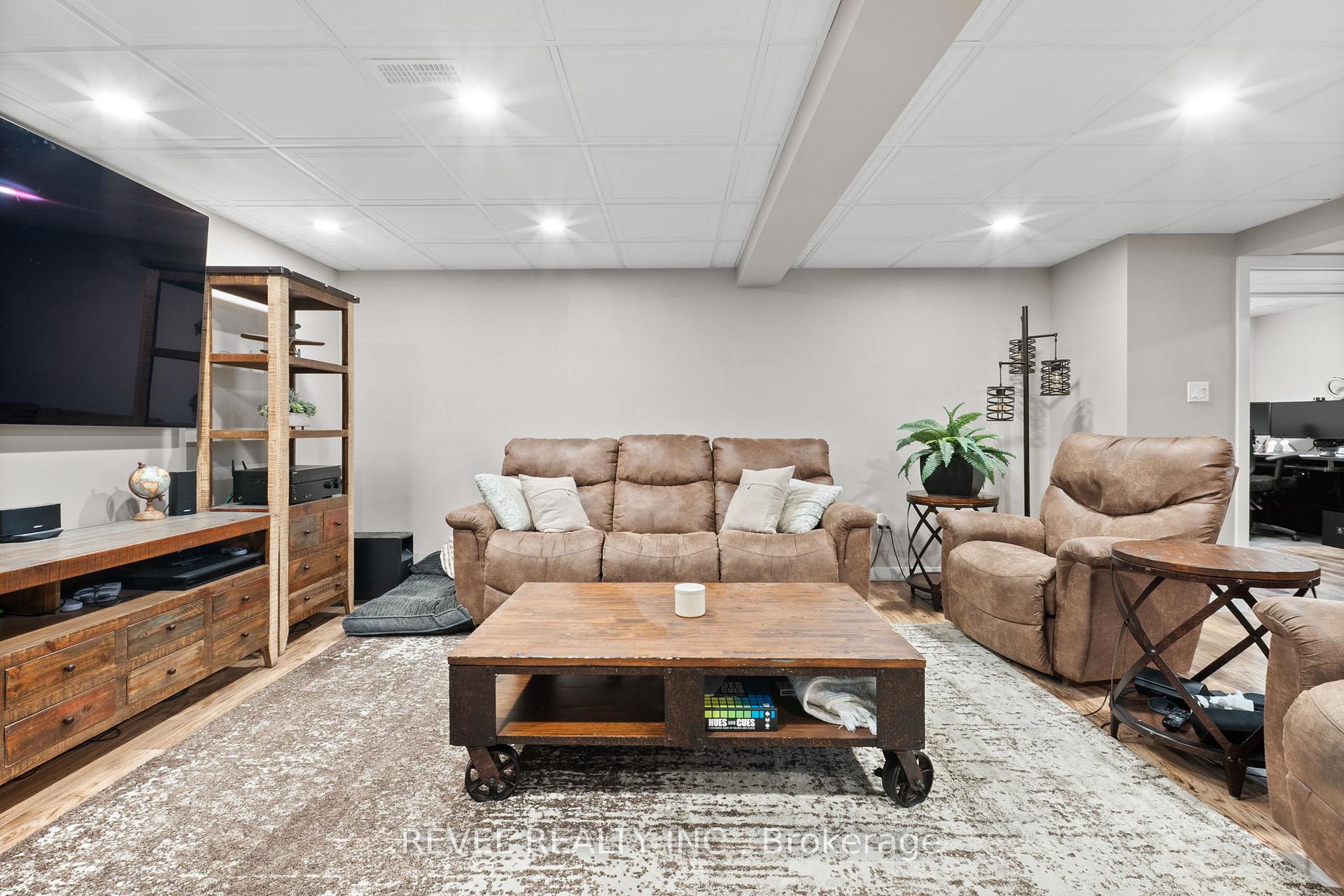 Photo 37 of 14 Kaukonen Court, Clarington, Bowmanville — HOMEH