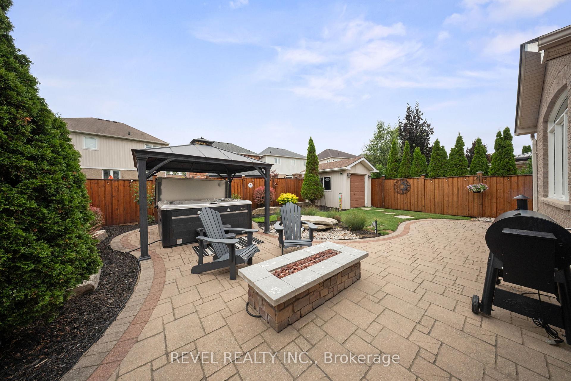 Photo 34 of 14 Kaukonen Court, Clarington, Bowmanville — HOMEH