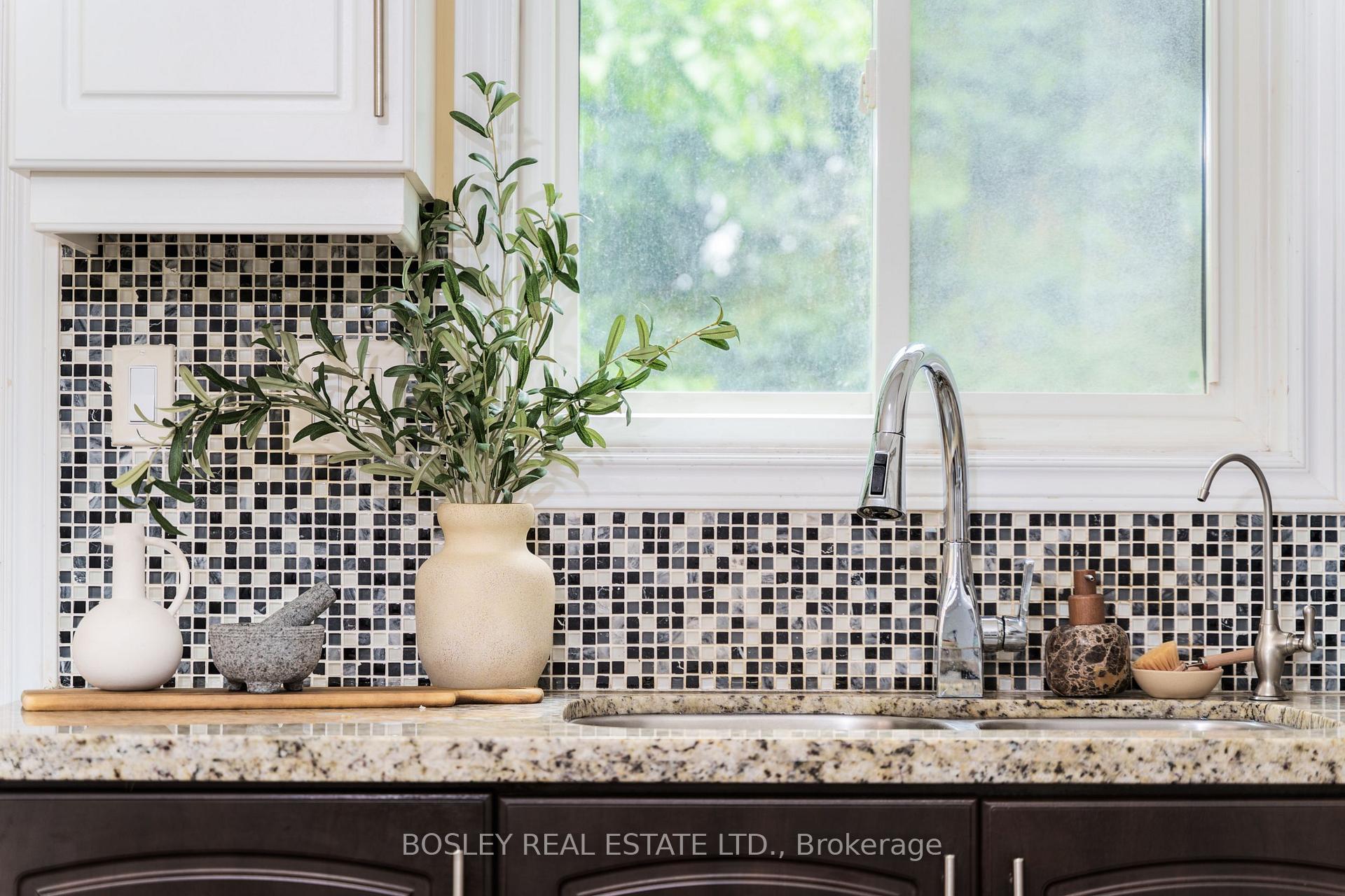 Photo 15 of 23 Ivy Avenue, Toronto, South Riverdale — HOMEH
