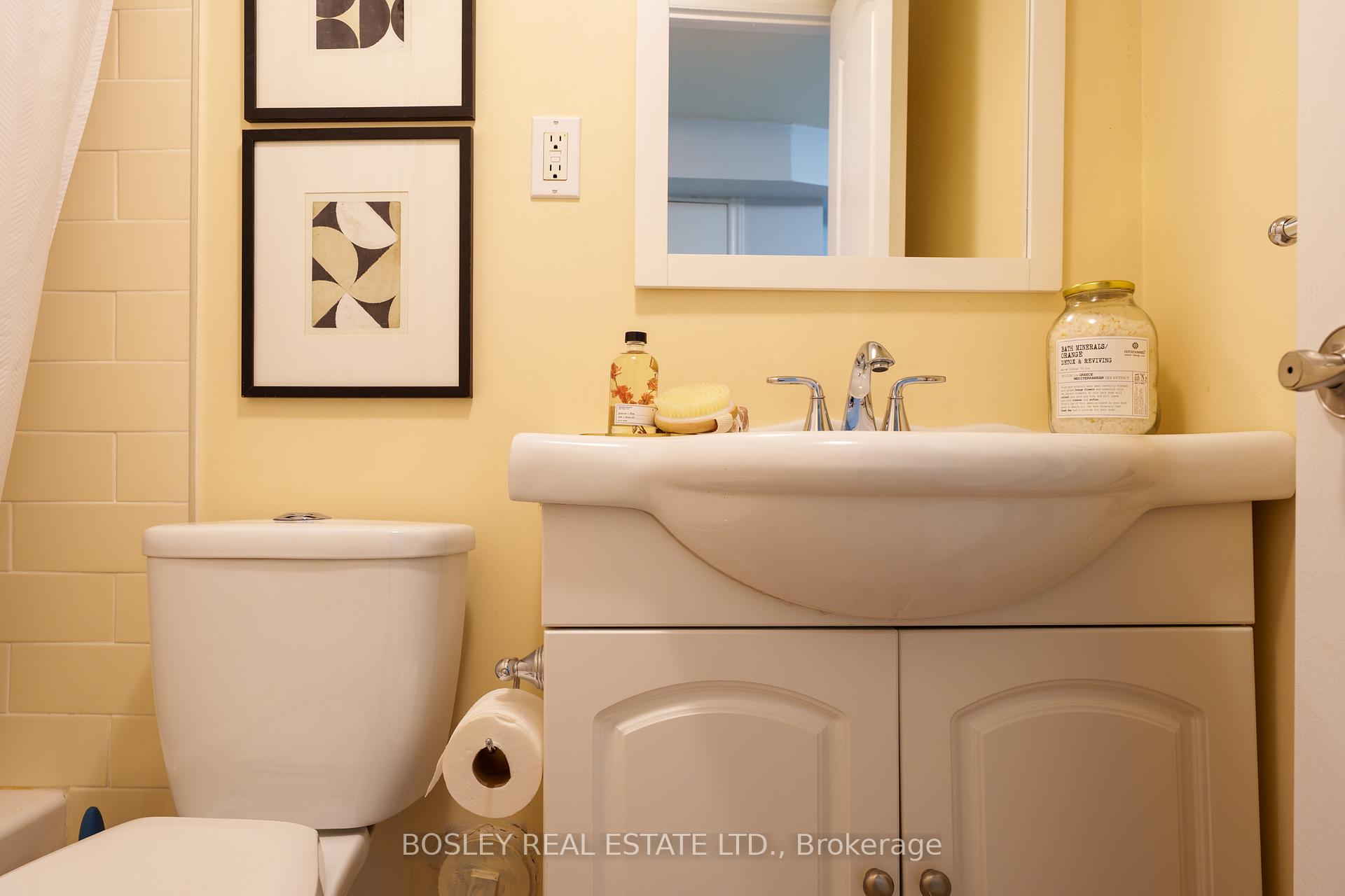 Photo 16 of 23 Ivy Avenue, Toronto, South Riverdale — HOMEH
