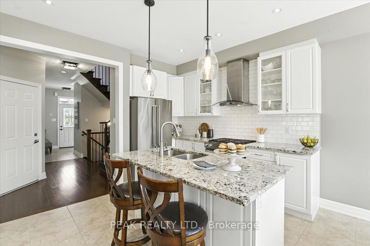 Photo 4 of 2508 Standardbred Drive, Oshawa, Windfields — HOMEH