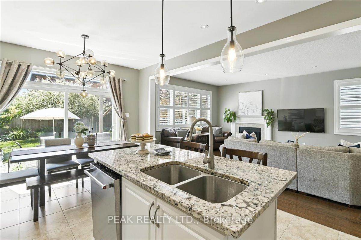 Photo 5 of 2508 Standardbred Drive, Oshawa, Windfields — HOMEH