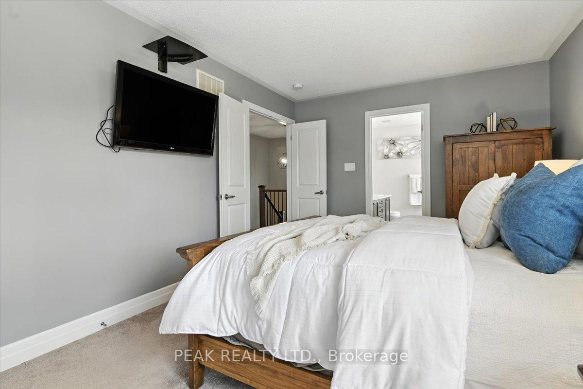 Photo 15 of 2508 Standardbred Drive, Oshawa, Windfields — HOMEH