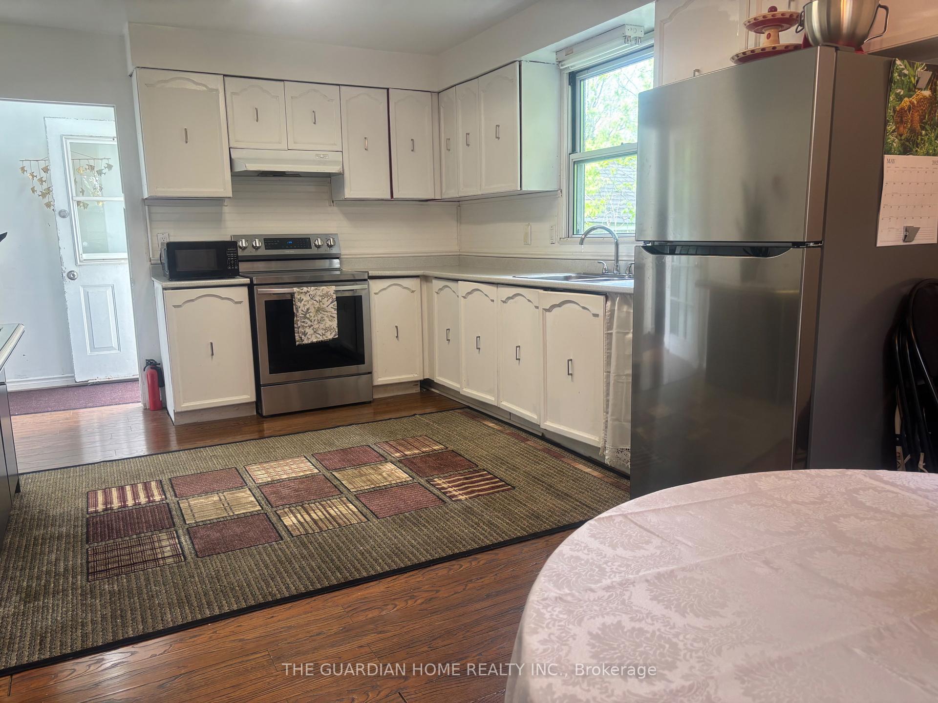 Photo 6 of 211 Park Road S, Oshawa, Vanier — HOMEH
