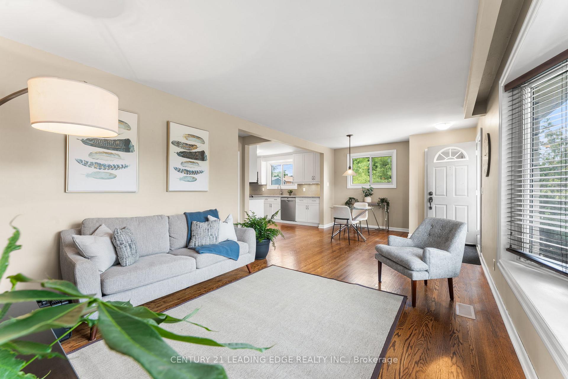 Photo 4 of 701 Taylor Avenue, Oshawa, Donevan — HOMEH