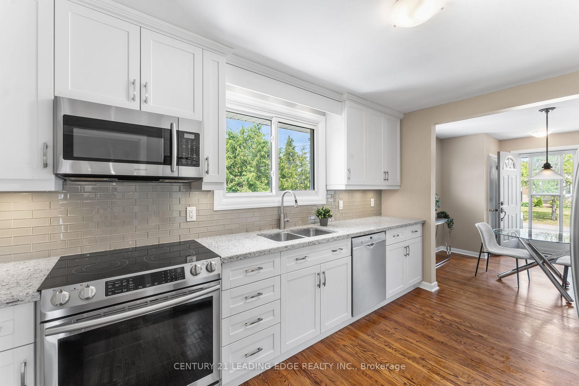 Photo 10 of 701 Taylor Avenue, Oshawa, Donevan — HOMEH