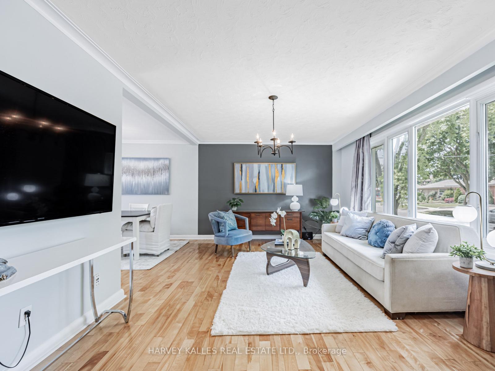 Photo 6 of 47 Basildon Crescent, Scarborough, Cliffcrest — HOMEH