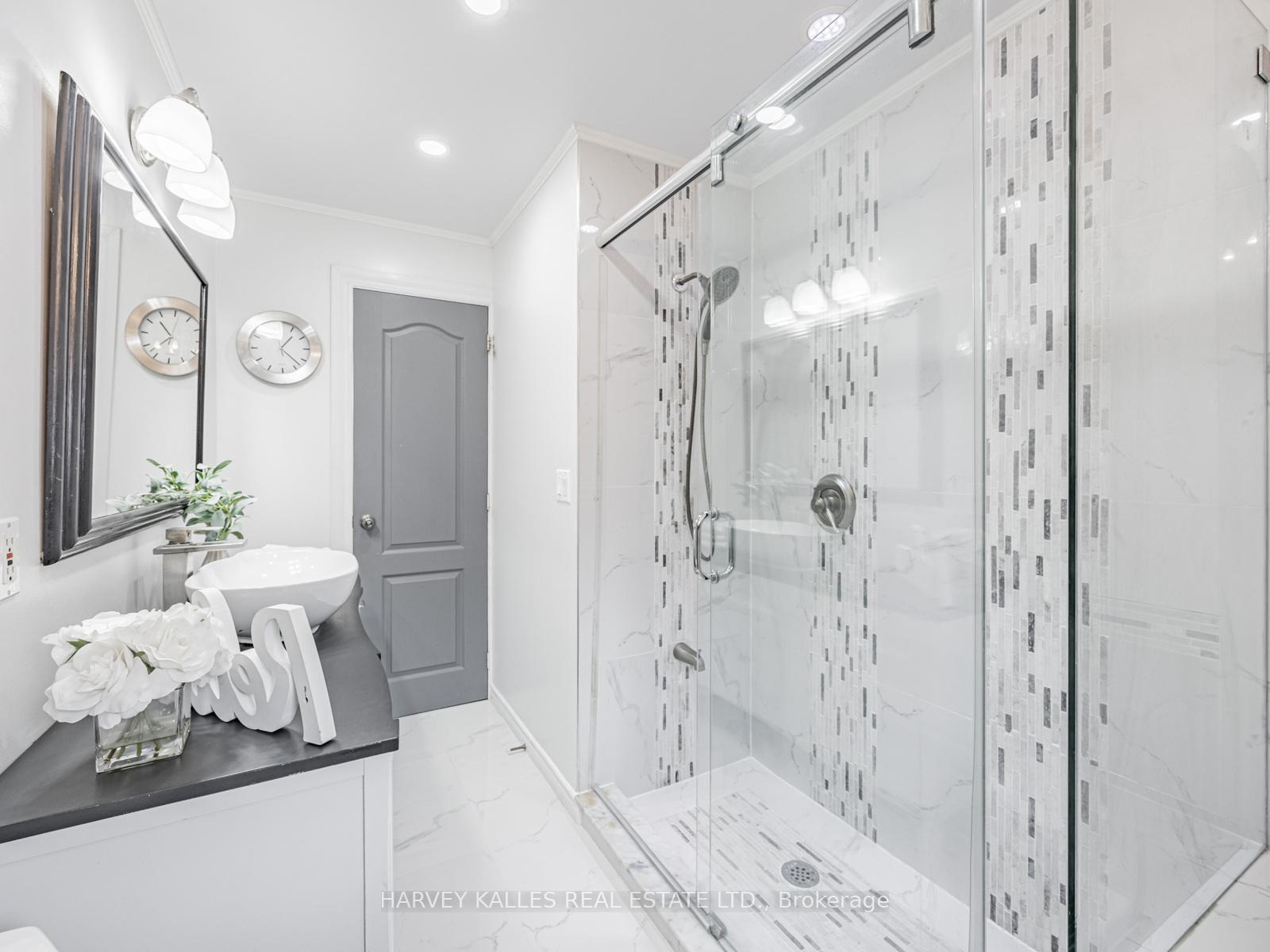Photo 15 of 47 Basildon Crescent, Scarborough, Cliffcrest — HOMEH