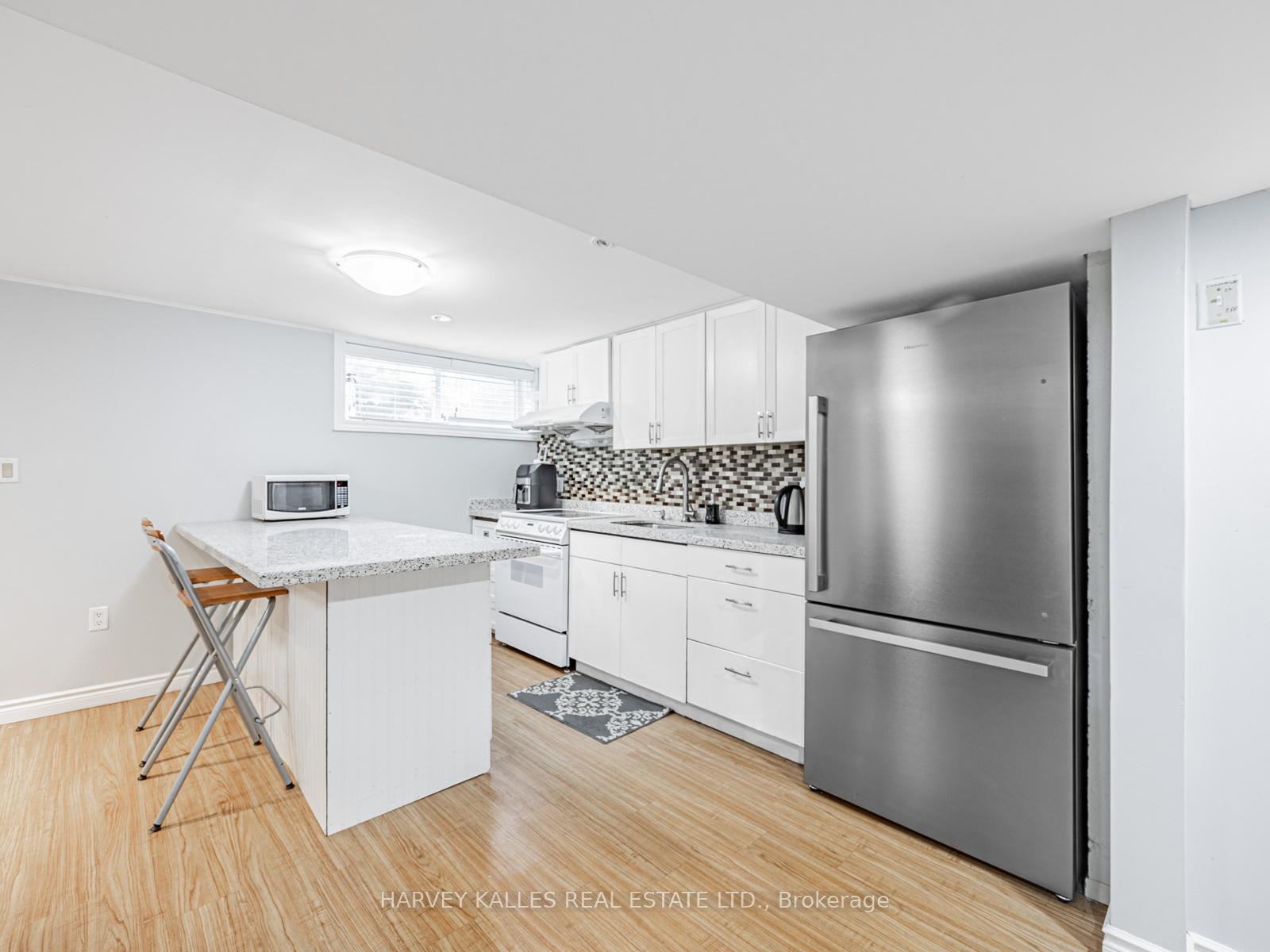 Photo 23 of 47 Basildon Crescent, Scarborough, Cliffcrest — HOMEH