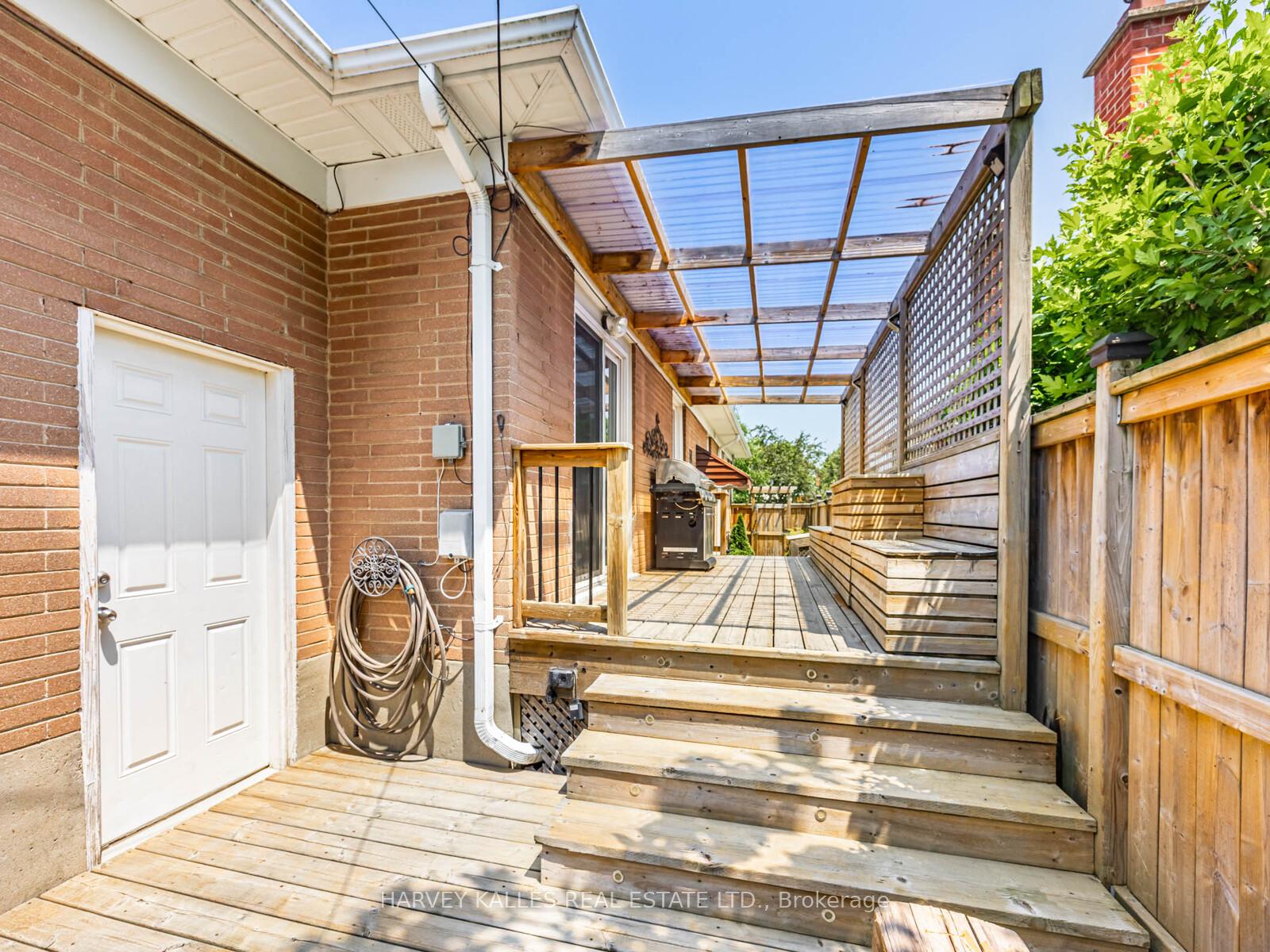 Photo 28 of 47 Basildon Crescent, Scarborough, Cliffcrest — HOMEH