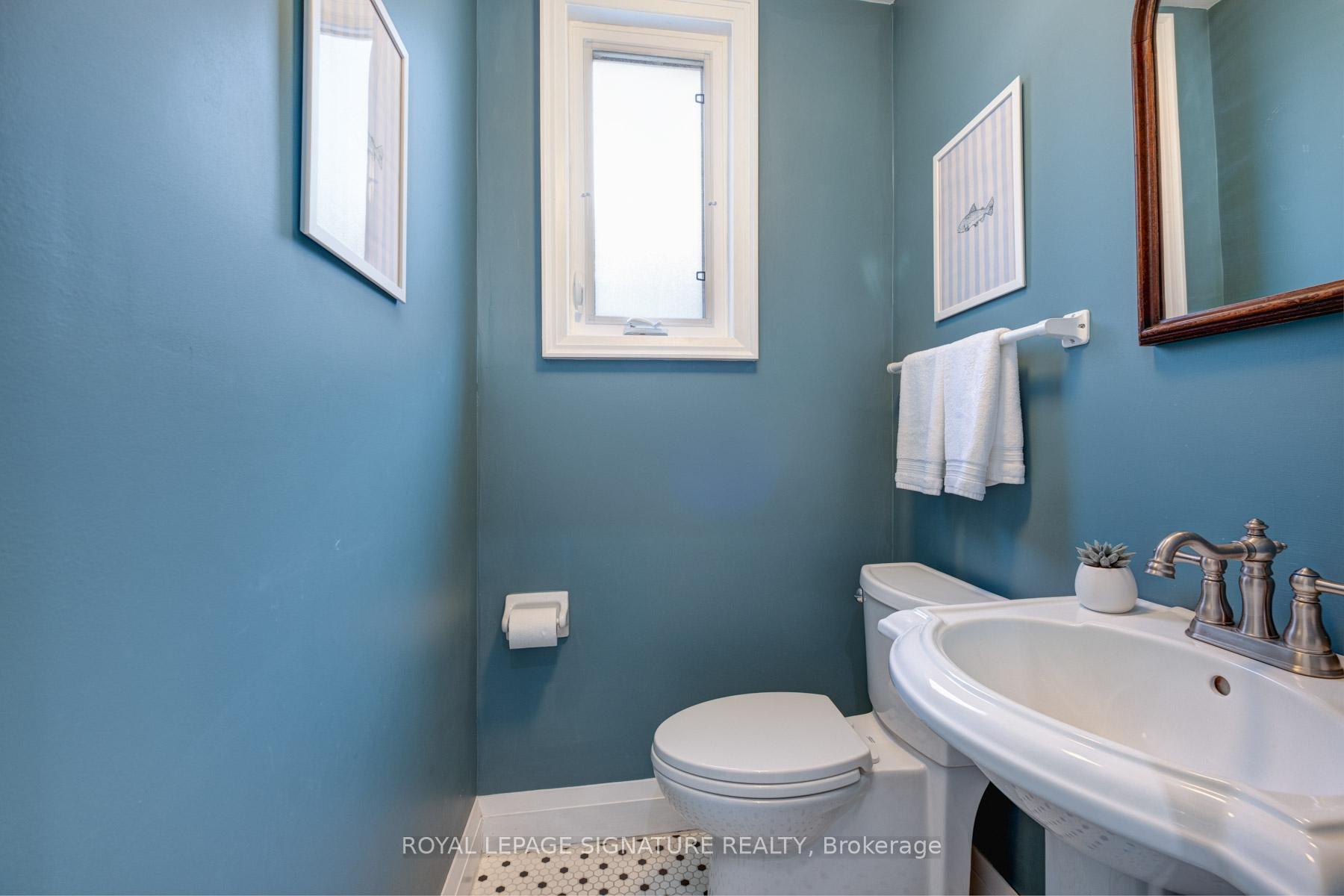 Photo 2 of 216 Holborne Avenue, Toronto, Woodbine-Lumsden — HOMEH