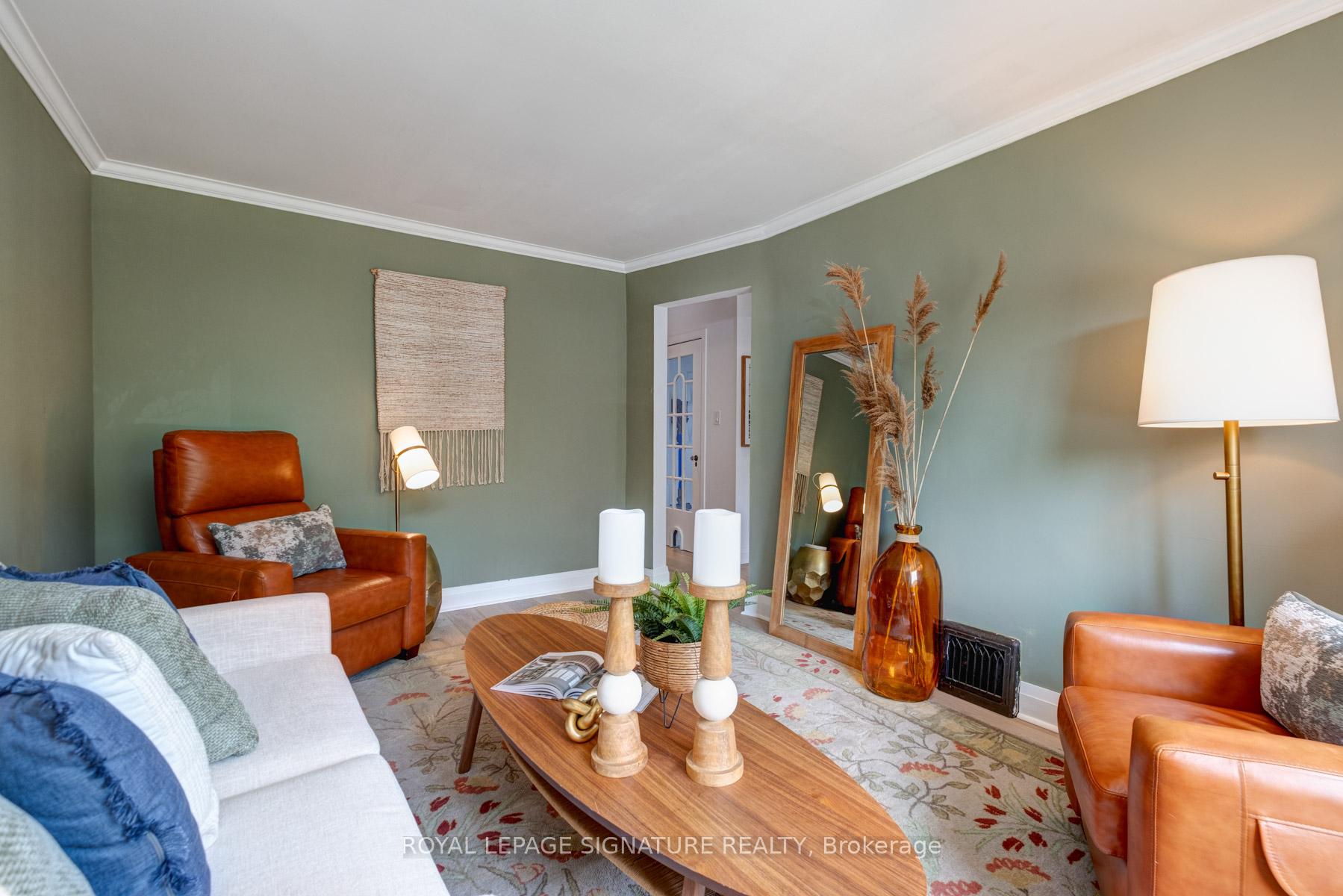 Photo 12 of 216 Holborne Avenue, Toronto, Woodbine-Lumsden — HOMEH