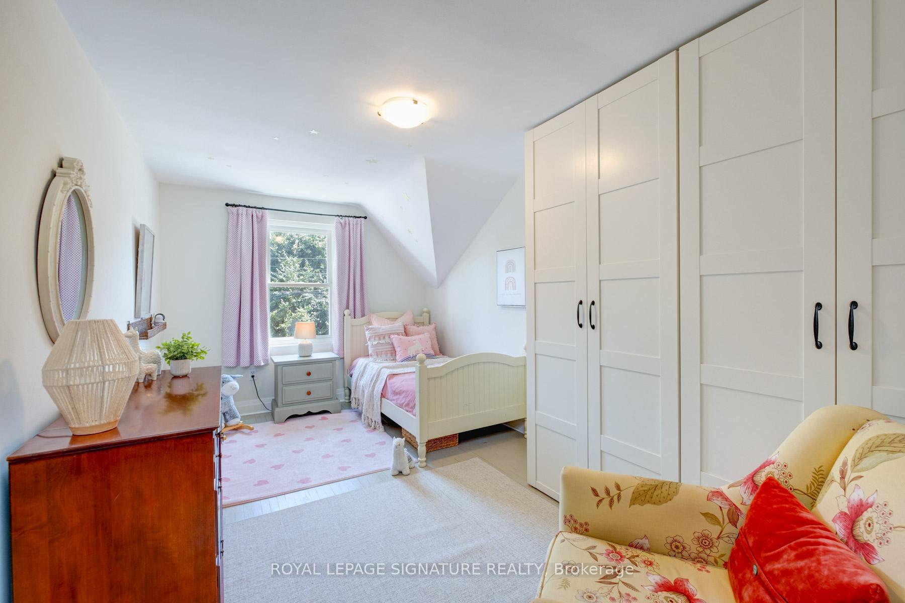 Photo 15 of 216 Holborne Avenue, Toronto, Woodbine-Lumsden — HOMEH
