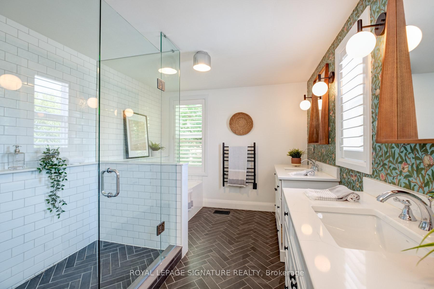 Photo 17 of 216 Holborne Avenue, Toronto, Woodbine-Lumsden — HOMEH