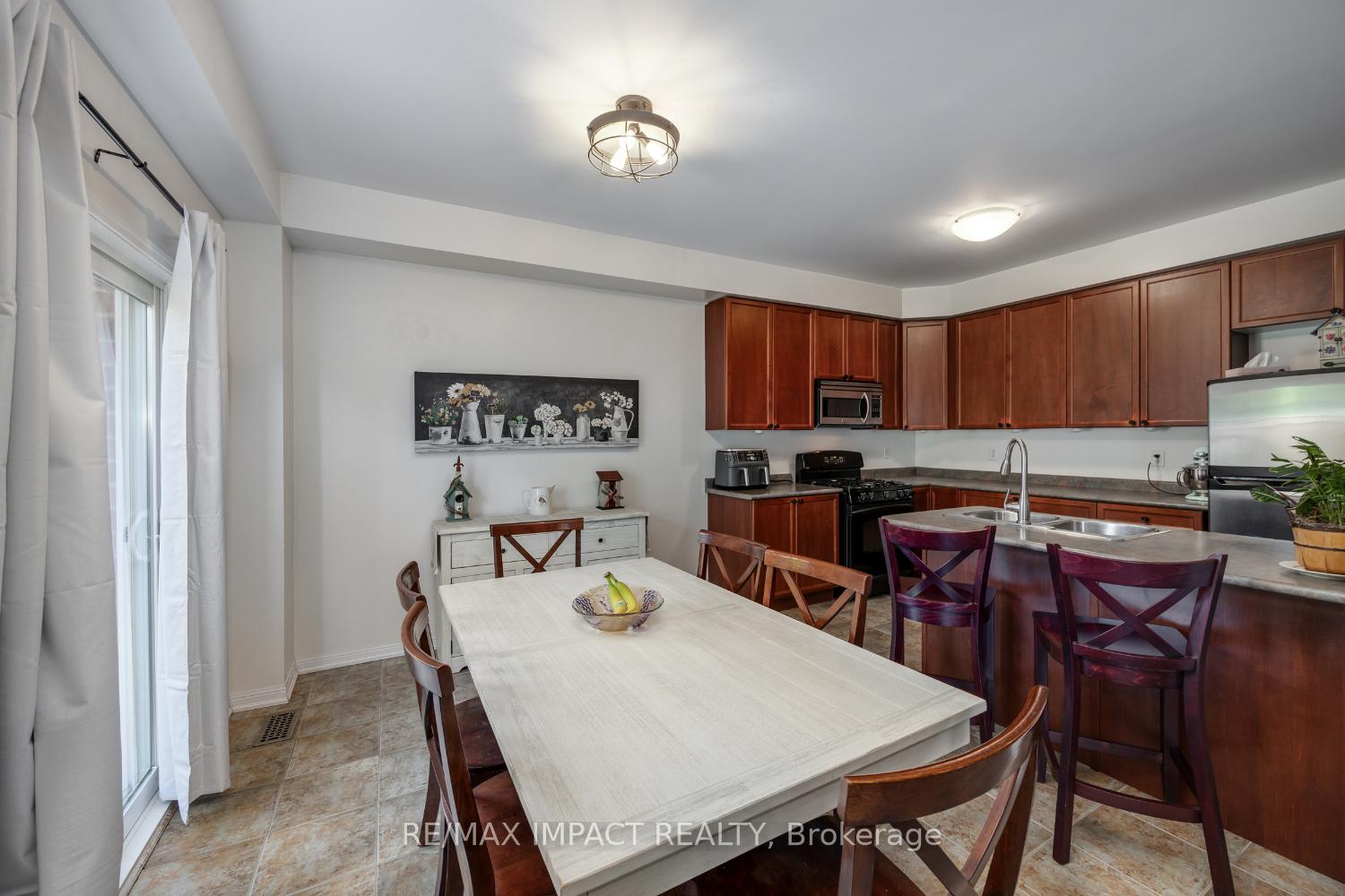 Photo 9 of 1555 Quail Run Drive, Oshawa, Taunton — HOMEH