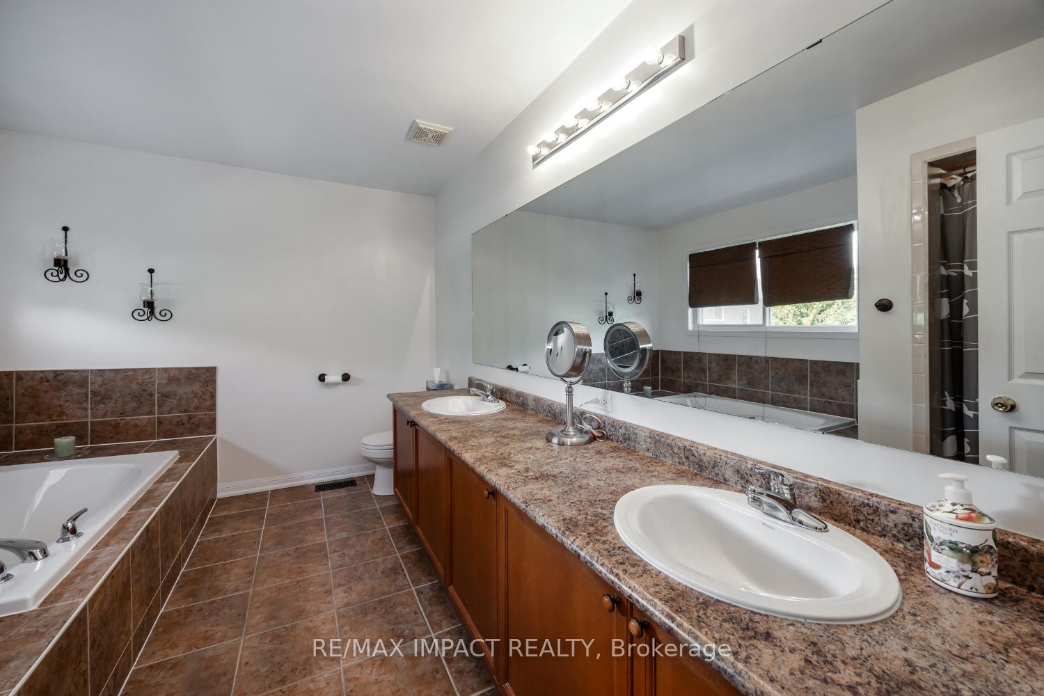 Photo 18 of 1555 Quail Run Drive, Oshawa, Taunton — HOMEH