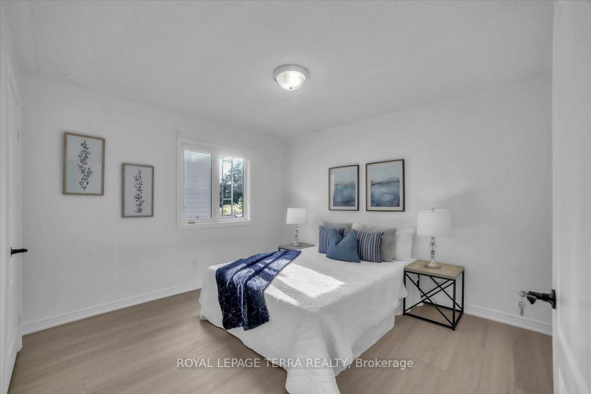 Photo 24 of 67 Dadson Drive, Clarington, Bowmanville — HOMEH
