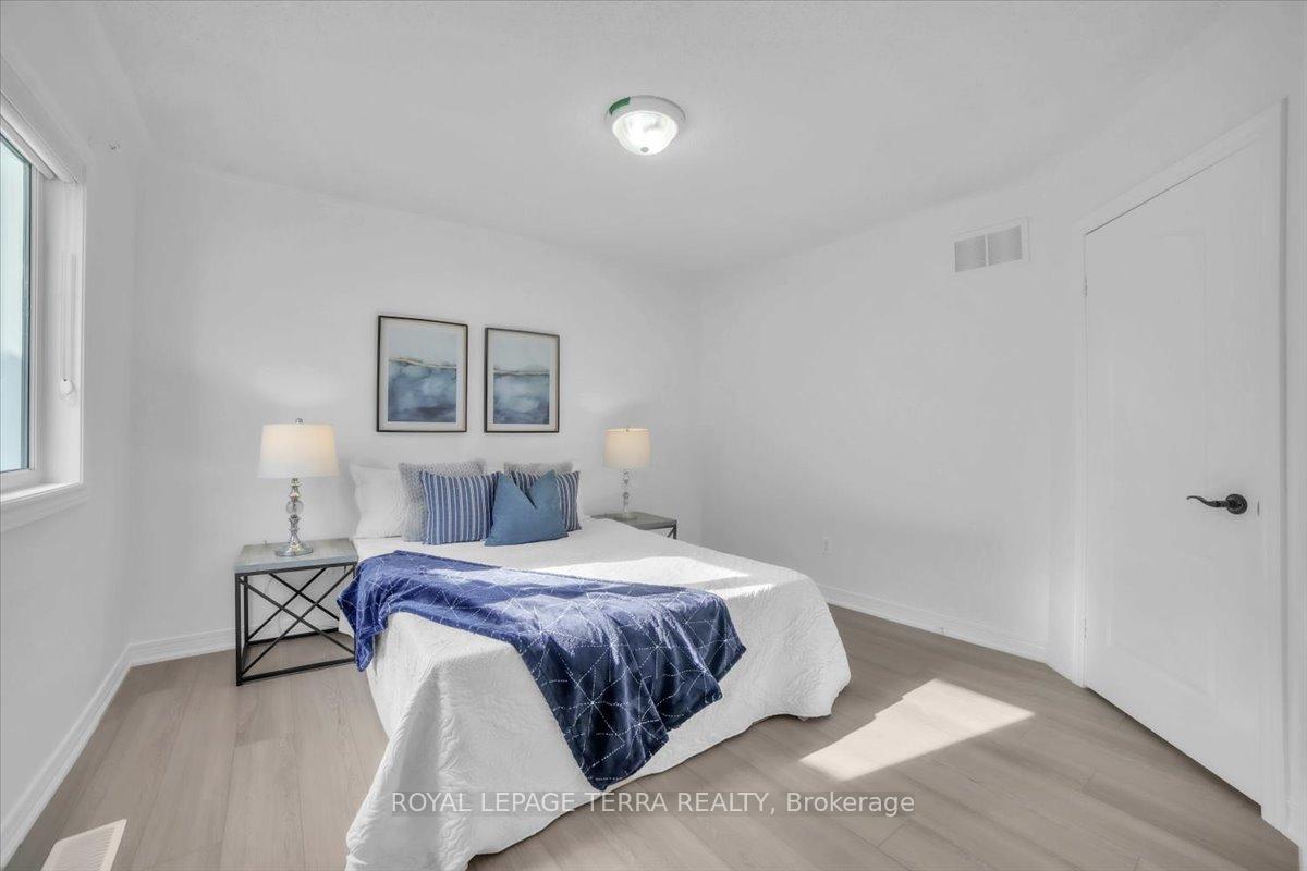 Photo 29 of 67 Dadson Drive, Clarington, Bowmanville — HOMEH
