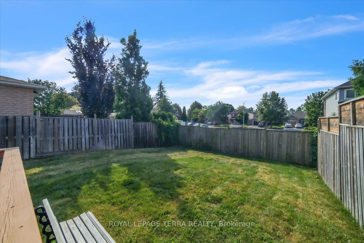 Photo 28 of 67 Dadson Drive, Clarington, Bowmanville — HOMEH