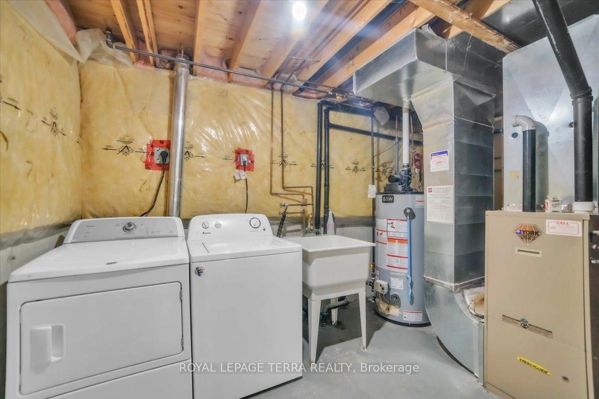 Photo 40 of 67 Dadson Drive, Clarington, Bowmanville — HOMEH